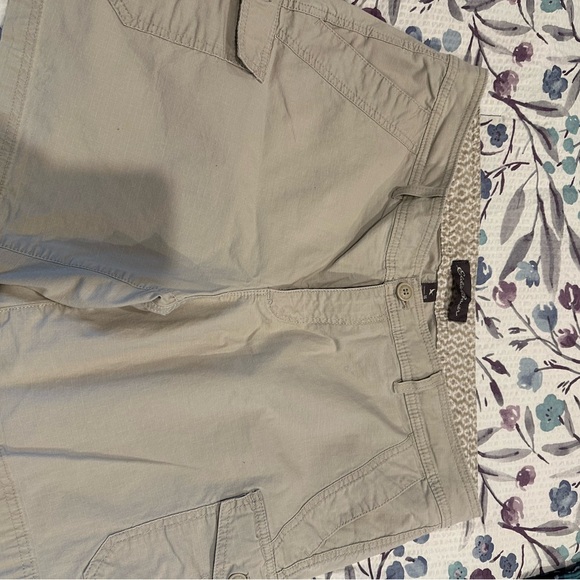 6 Women’s Bermuda Shorts - Picture 13 of 15